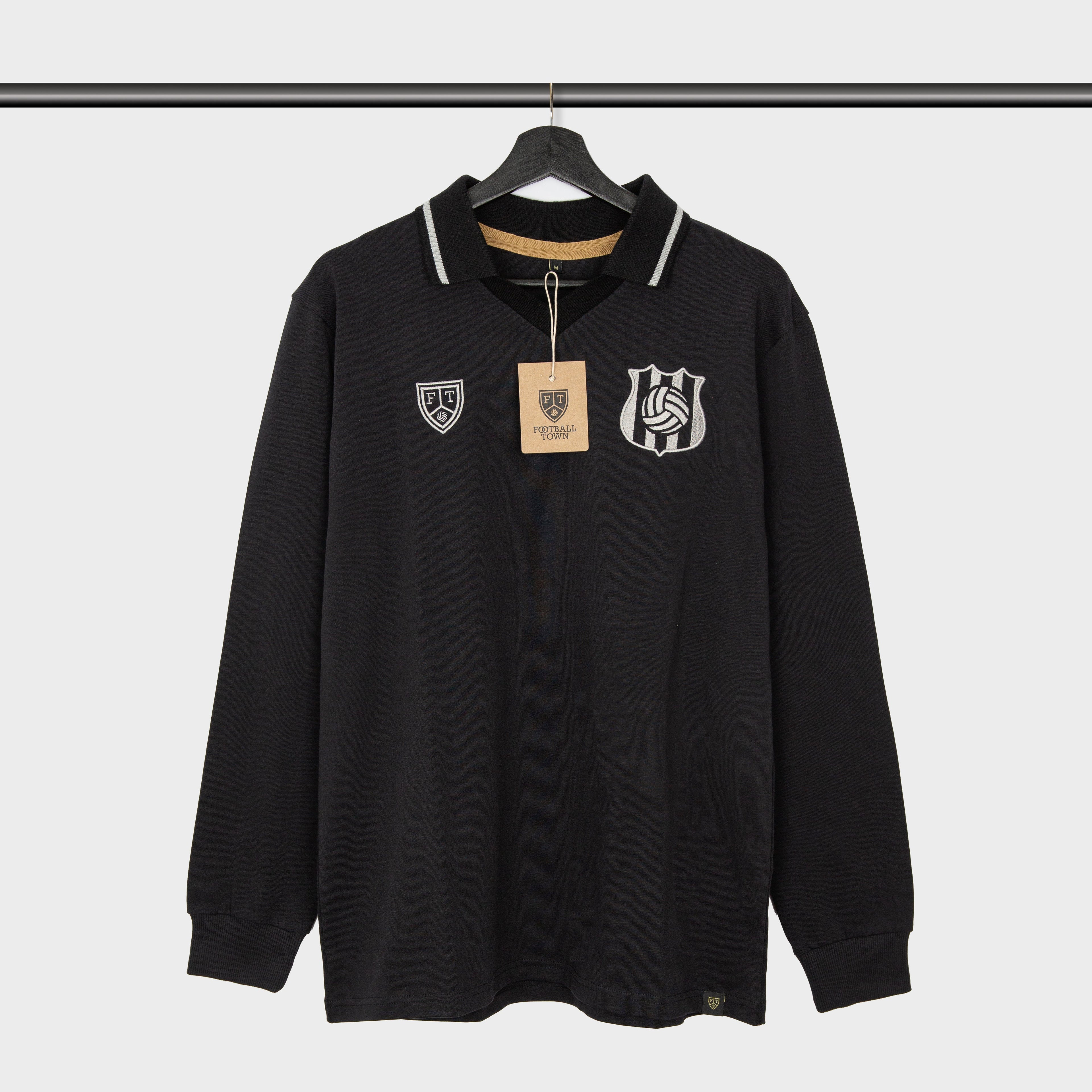 Classic Black L'Escut Long Sleeves